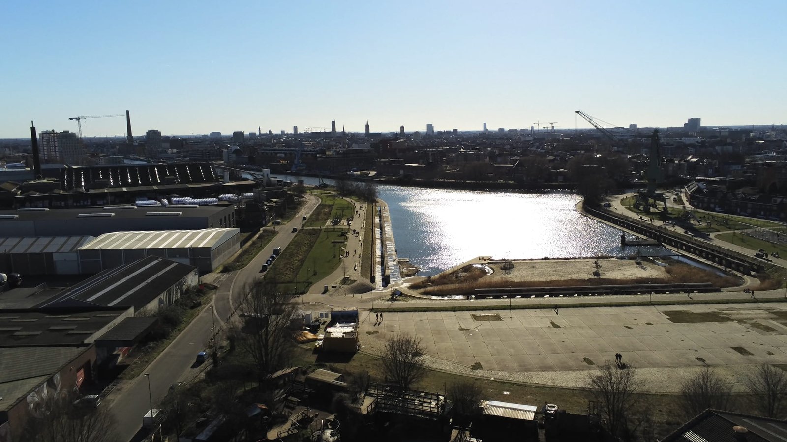 vue en drone a Gand, façade, toiture, inspection, patrimoine, architecture, façade, analyse, Drone, service, paysage, urbain, industriel, structure